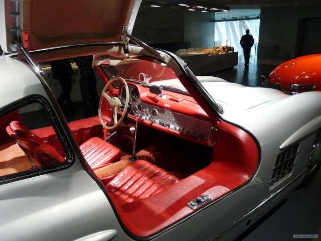 Фотоотчет. Германия. Музей Mercedes-Benz