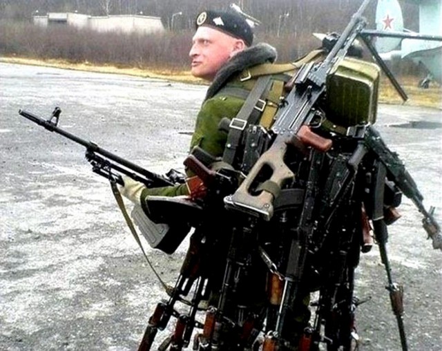Вместе весело шагать... с пулеметом