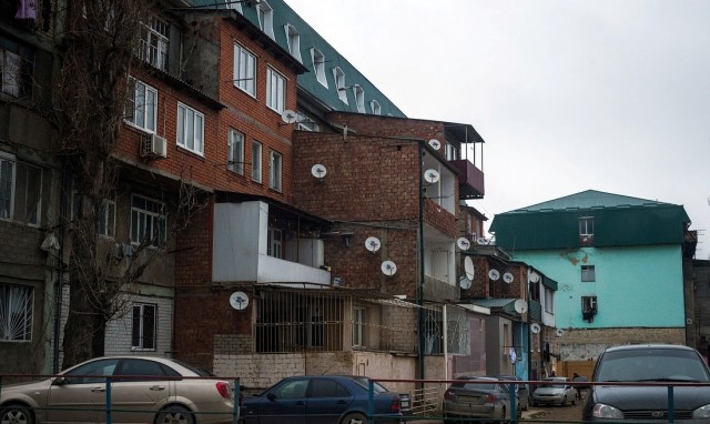 В России начнут штрафовать за обшивку сайдингом снаружи и остекление балконов
