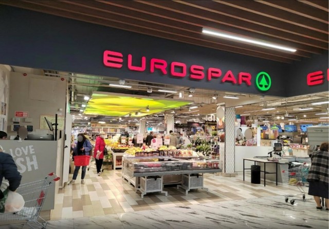 Пенсионерка из Москвы забыла оплатить колбасу