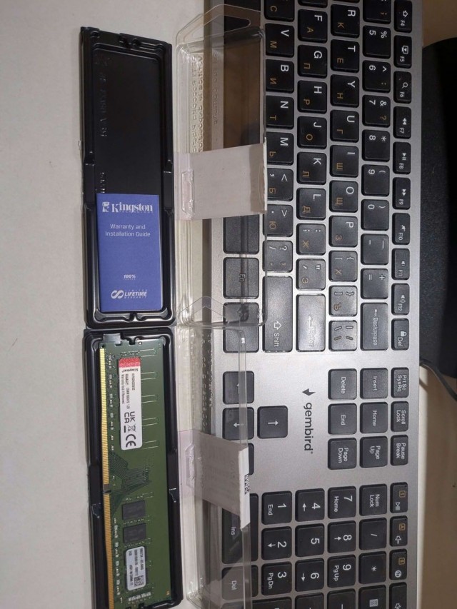 Память ddr4 32 Гб. 8 штук, новые в упаковке оптом