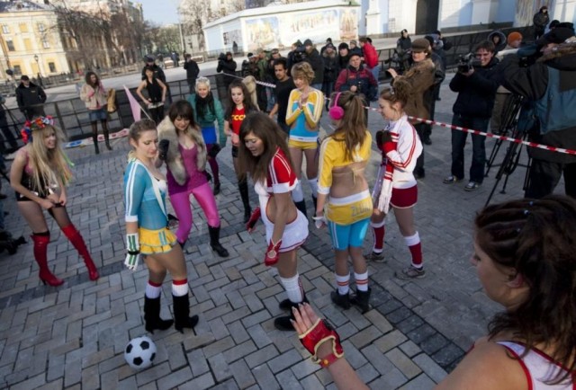 Femen за Евро 2012 без проституции