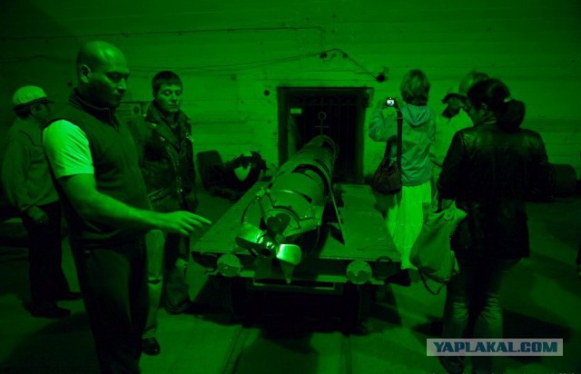 Объект 825. Фотопрогулка по базе подводных лодок в