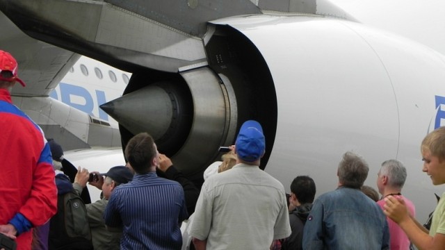 Любителям авиации