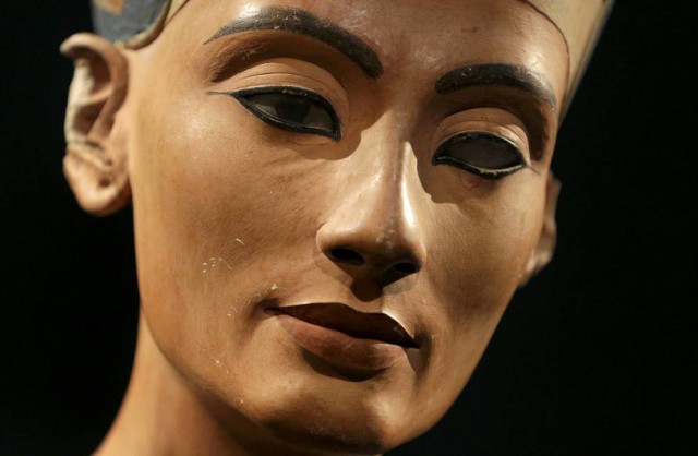 Новое лицо Нефертити. Мумии и скелеты. 23