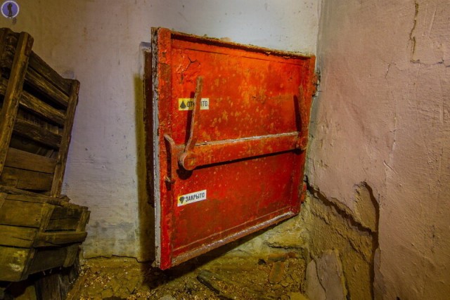 Забытое убежище закрытой кондитерской фабрики "Спутник"