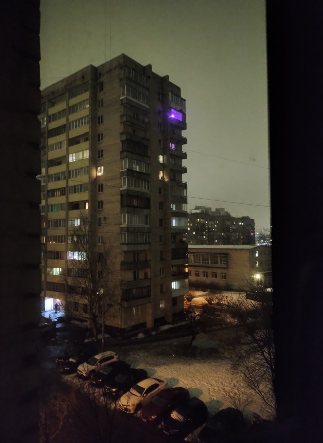 Мощный наезд на городских женщин от женщины из деревни