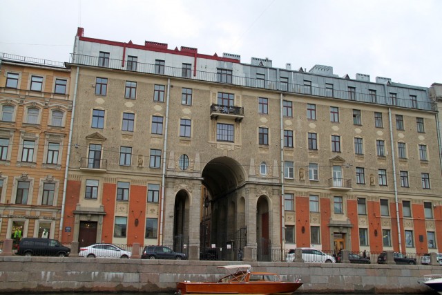 Санкт-Петербург. Прогулка по каналам и Неве