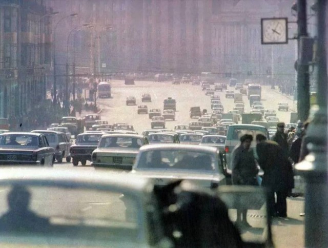 Москва и москвичи. Двадцатый век. 28.03.25