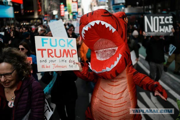 В США пройдут более 3 тыс. протестов No Kings против политики Трампа