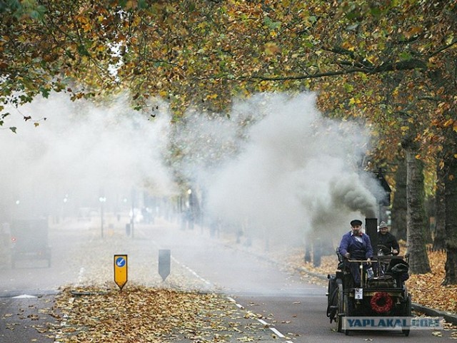 Парад старинных авто в Англии