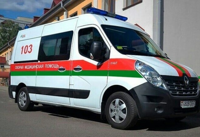 В Минске судили хозяйку квартиры за занавески с белорусским орнаментом на балконе 14-го этажа