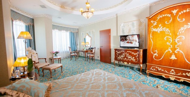 А вы видели "Президентский люкс" в Челябинске за 47 000 за ночь?!