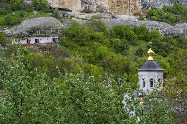 Пещерный город Чуфут-Кале, Крым