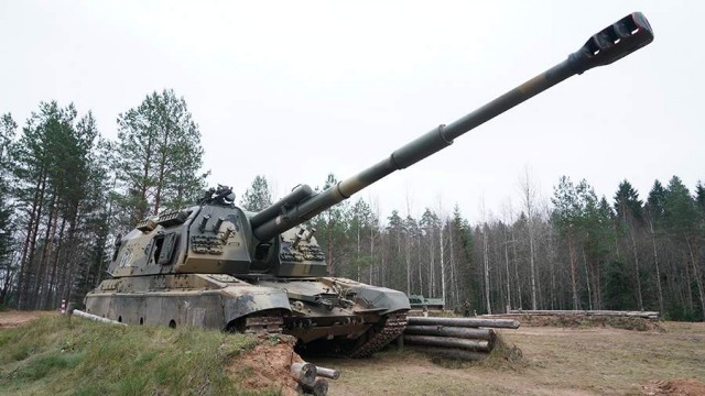 ВС РФ получили первую партию новых модернизированных гаубиц «Мста-С»