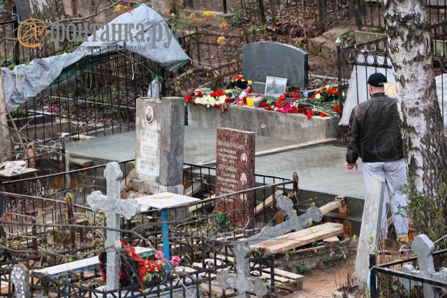«Фонтанка» показала залитую бетоном могилу основателя ЧВК «Вагнер» Пригожина