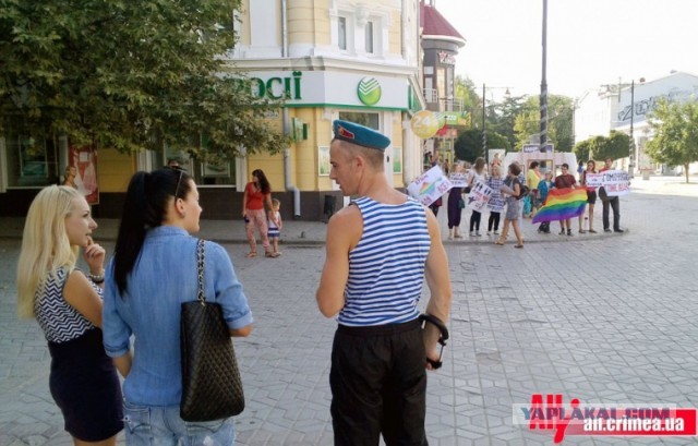 "Смертельный номер" гей-активиста