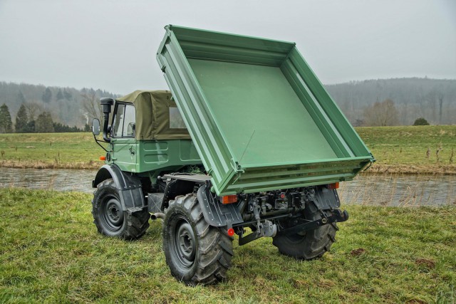 Mercedes Unimog