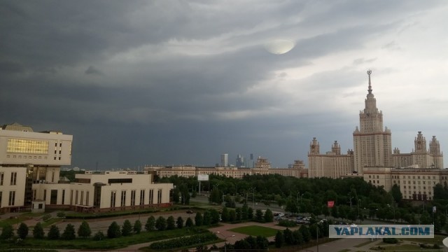 Возле Земли собирается армада из тысяч НЛО