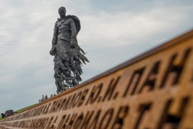 За пять дней Ржевский мемориал Советскому солдату посетили больше 30 тысяч человек