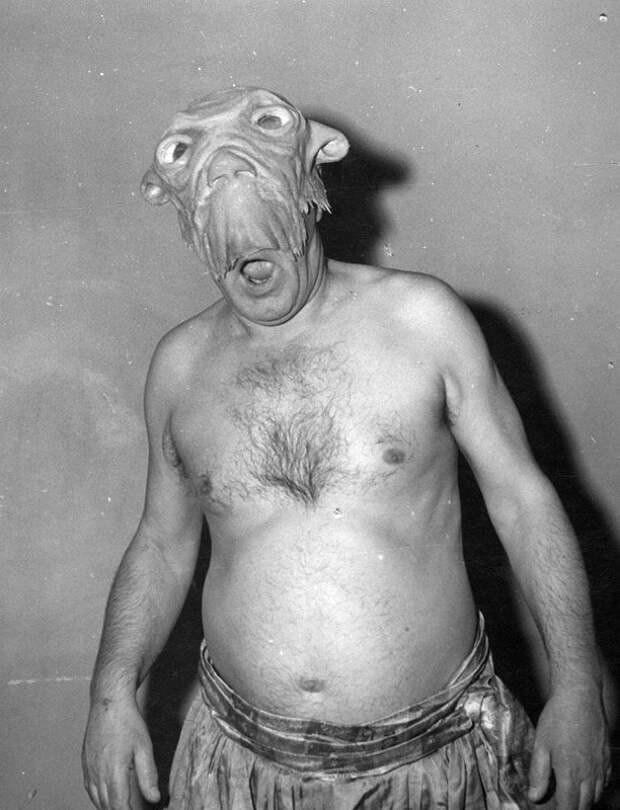 Пробы пластического грима, сделанного художницей Саррой Мокиль для фильма "Вий", 1967