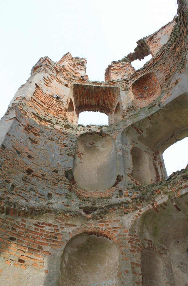 Замок Кастрохерис. Испания
