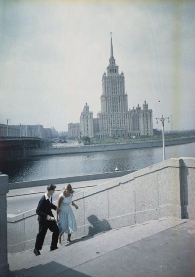 Москва и москвичи. Двадцатый век. 21.04.25