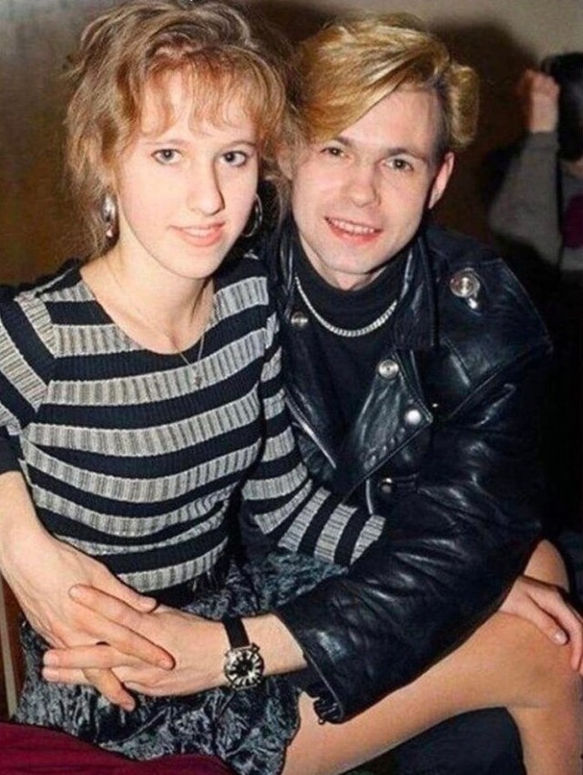 Девчата из 90-х и 00-х