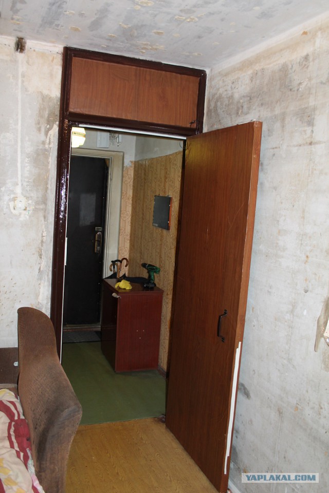 Небольшой рестайлинг двери в съемной квартире