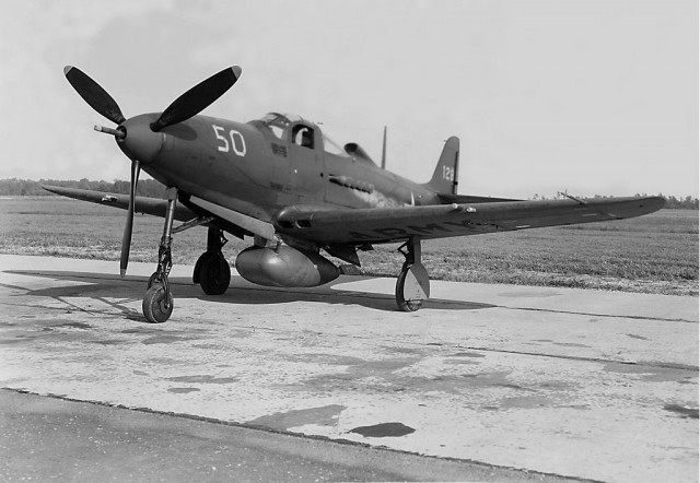 Р-39 Аэрокбра. Американская любимица сталинских соколов. История создания и основные модификации.