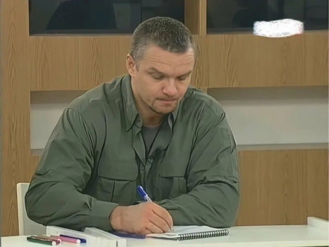 Две «Тойоты» лоб в лоб столкнулись