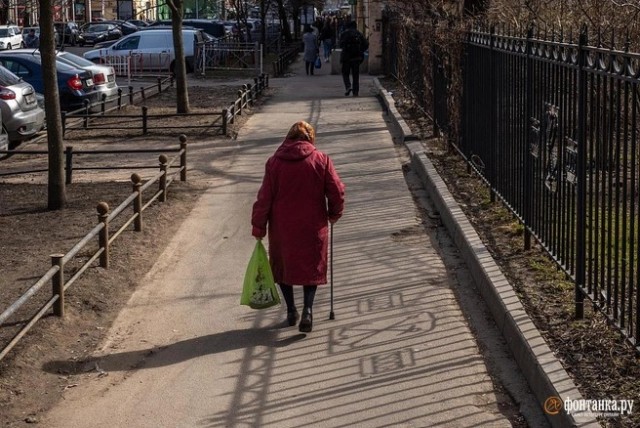 Стало известно, в каком возрасте человек начинает стареть