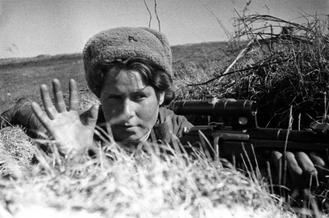 Фотографии второй мировой, многие цветные (фото)