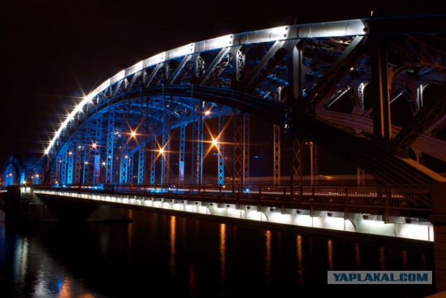 Белые мосты и разводные ночи