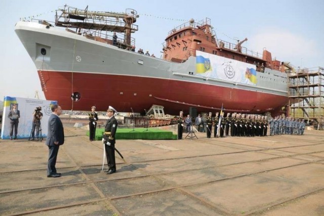 Рыбинский судостроительный завод спустил на воду самое крупное в истории предприятия судно