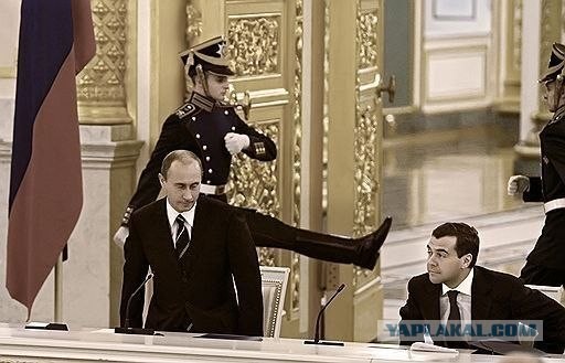 ПОЛИТИКА: вот ведь кадр!