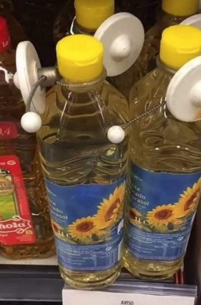 Нужно больше санкций против России......
