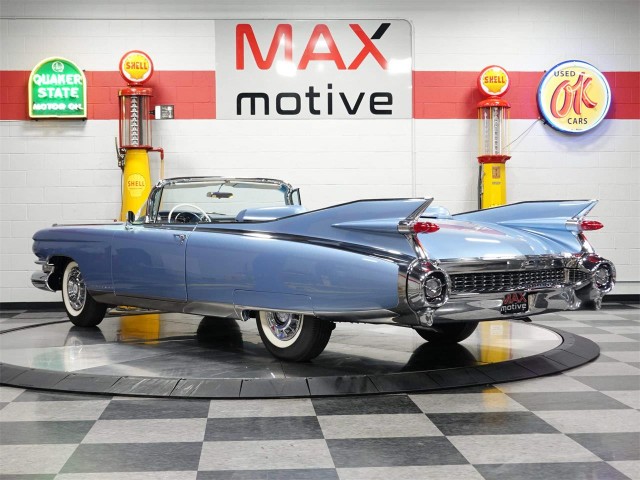 'CadMad' 1959 Cadillac Eldorado Brougham. Своеобразных автофото пост.