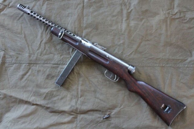 Beretta MAB 38: каким был любимый пистолет-пулемет немецких парашютистов