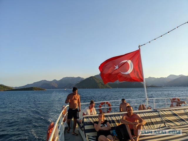 На море в августе 2023.