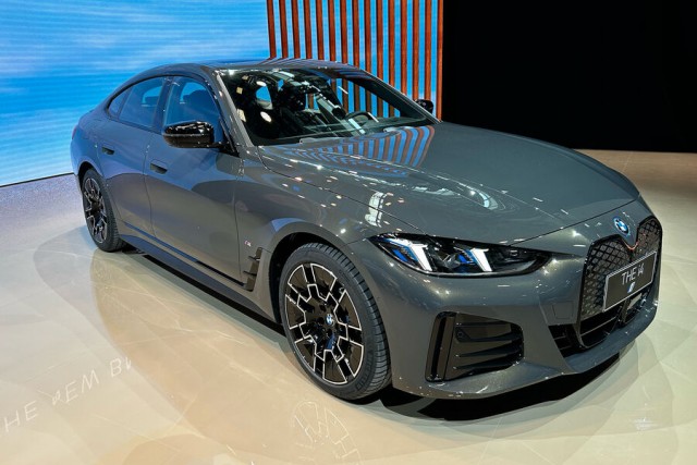 Вслед за японцами. BMW, Mercedes и Audi могут вернуться в Россию уже в 2025 году