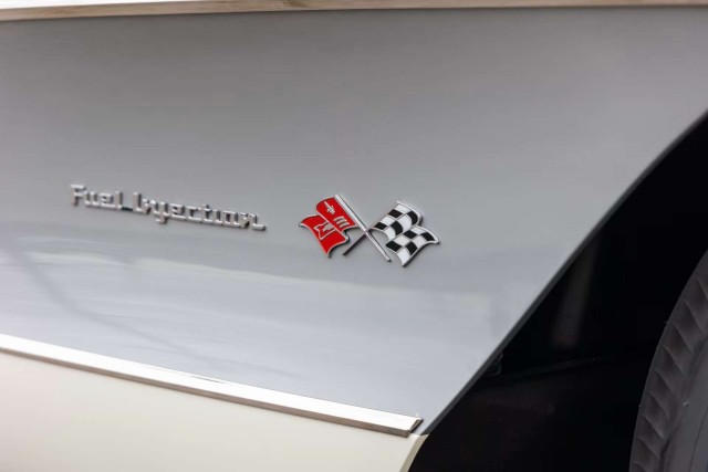72 года Chevrolet Corvette. Немного красивых фото.