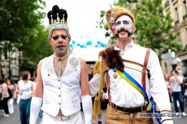Турчинов, возглавит первый всеукраинский гей парад