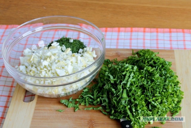 Пирожки с черемшой и яйцами