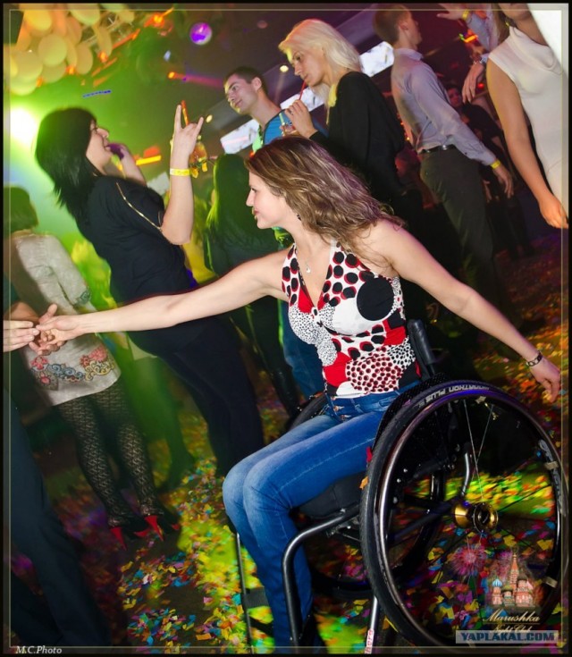 В ночном клубе