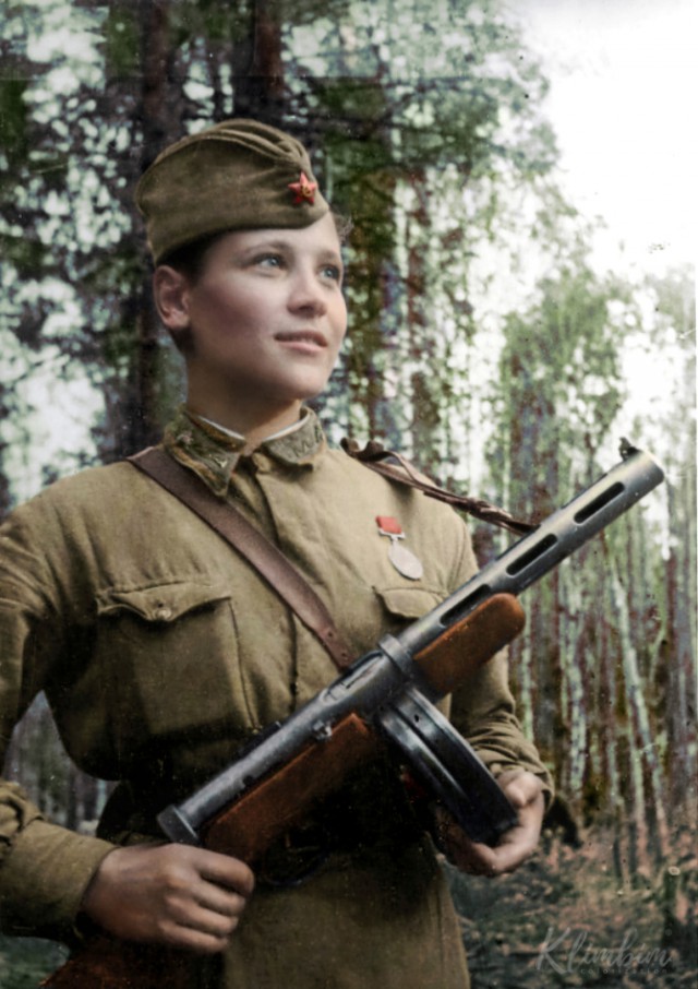 Техника Великой Отечественной войны на цветных фотографиях
