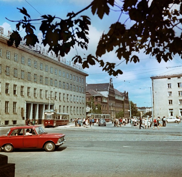 Улицы мира в 1970 году. Какими они были полвека назад