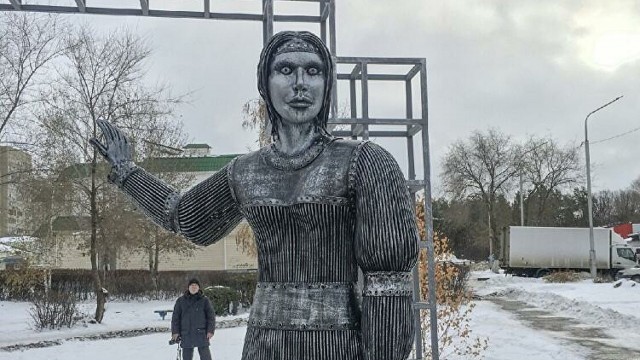 Калуга. Памятник врачам.