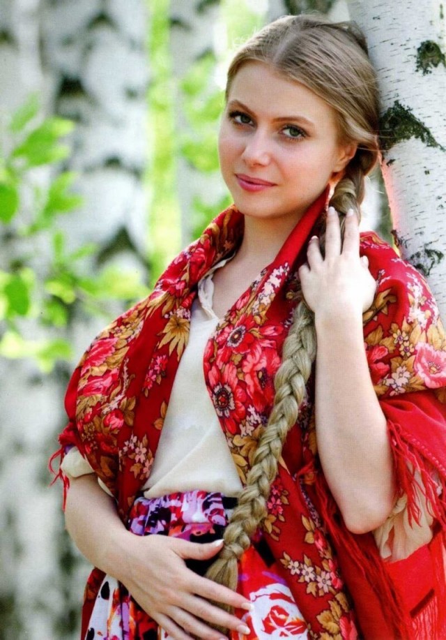 Сама девица