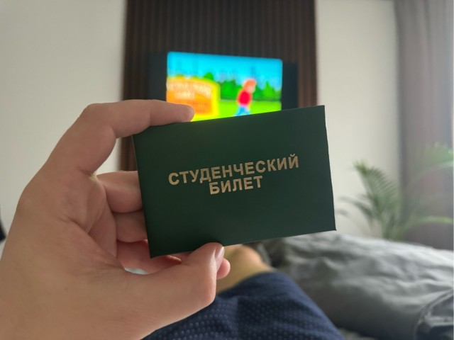 Продавать девственность начали россиянки по бешеным ценам. Цены доходят до 91 миллиона рублей.
